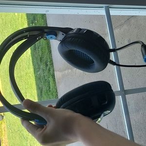 Gaming headphones